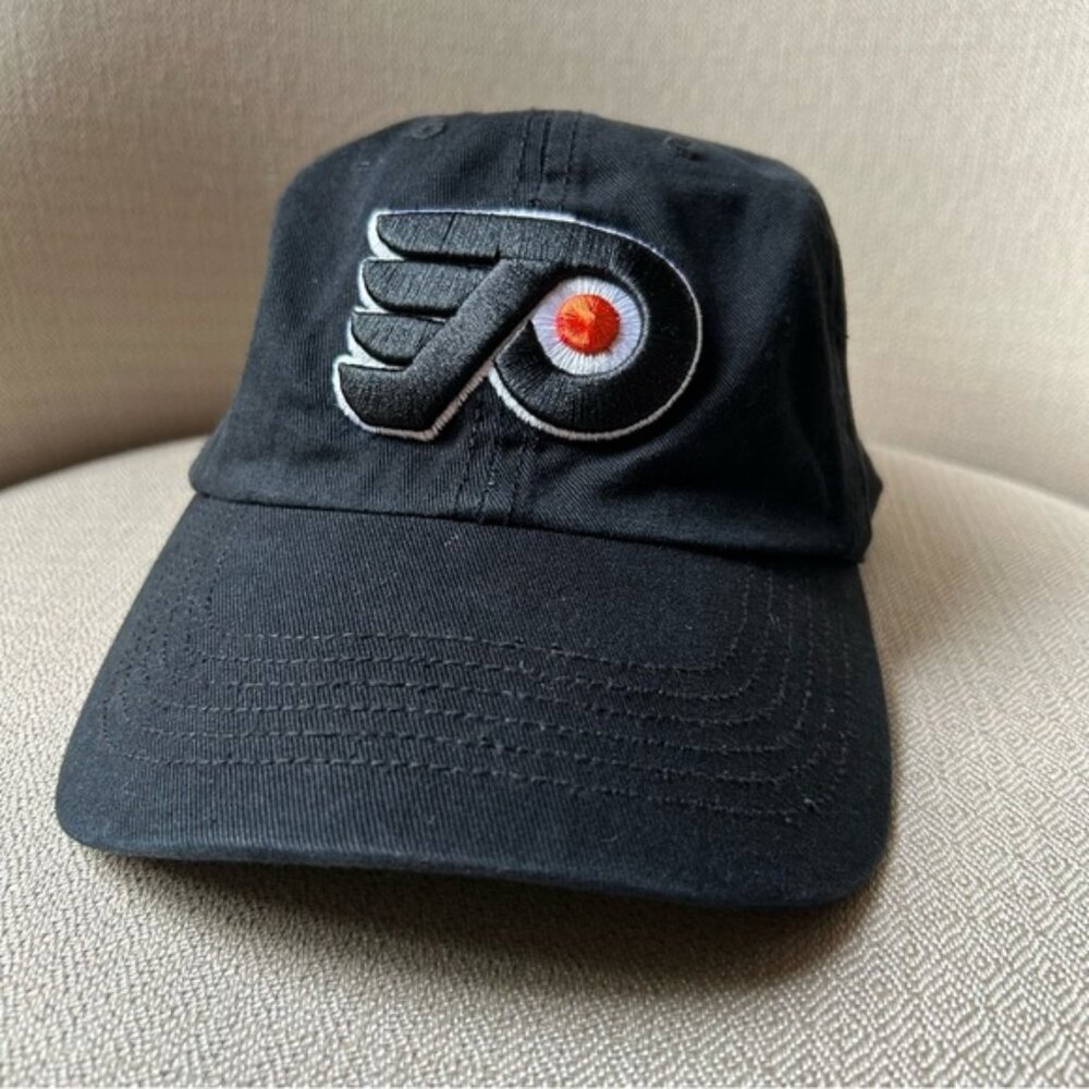47 Brand Philadelphia Flyers Fitted Cap. 54.5cm